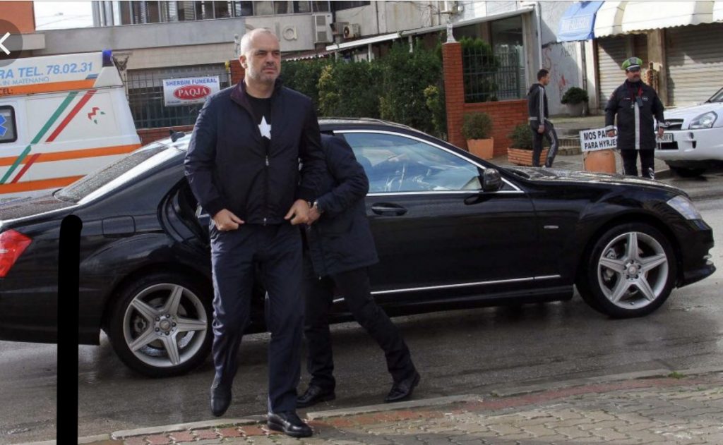 Vasili akuza kryeministrit: Rama , pazar me makinat sepse s’ka turp