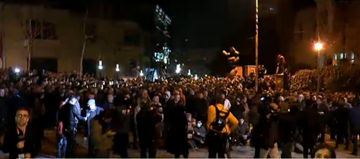 Po fliste Basha, Rama heq energjinë tek sheshi i Parlamentit