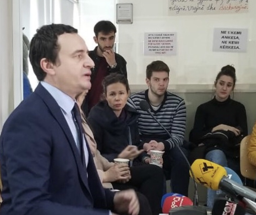 Kurti kundër qeverisë Rama: Erdhi koha e “pranverës”! Edhe humorin po e monopolizojnë