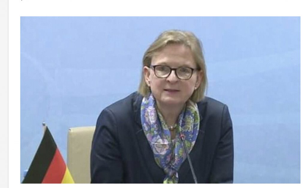 Ambasadorja e Gjermanisë i skon në zyrë Bashës për djegien e mandateve