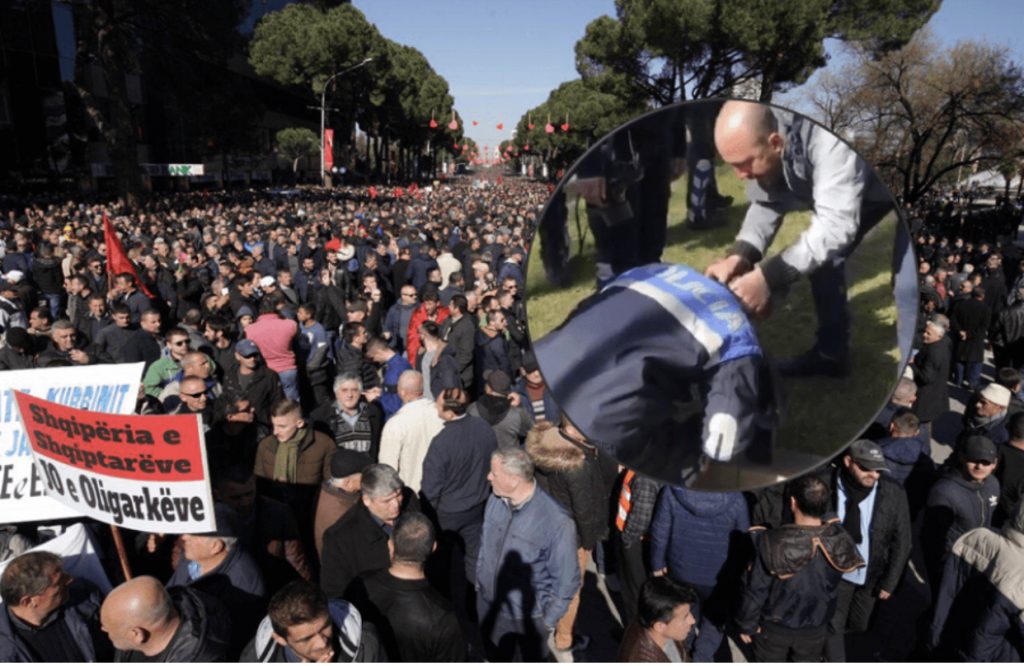 VIDEO/ Qytetarët duke u ardhur në ndihmë policëve të trullosur