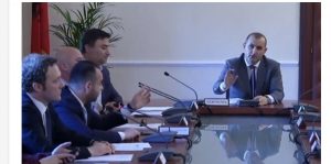 PS miraton ndryshimin e Rregullores, ja kush vendos për arrestimin e deputetëve