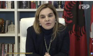 Kryemadhi përplaset ashpër me Ngjelën: Mos më ndërpre mua….