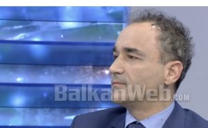 “Vazhdova punën pasi më goditi”, flet mjeku i dhunuar në QSUT