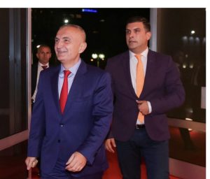 “Shtëpia me tjegulla dhe shteti me rregulla”,  Meta i përgjigjet Ramës për “Unazën e Re