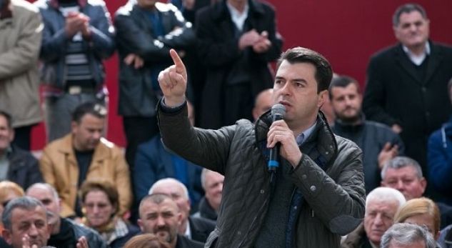 Basha-policëve: Hiqni kapelen dhe arrestonin hajdutët