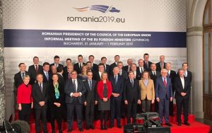 FOTO/ Gent Cakaj nis punën si diplomat, ja me kë e zhvilloi takimin e parë