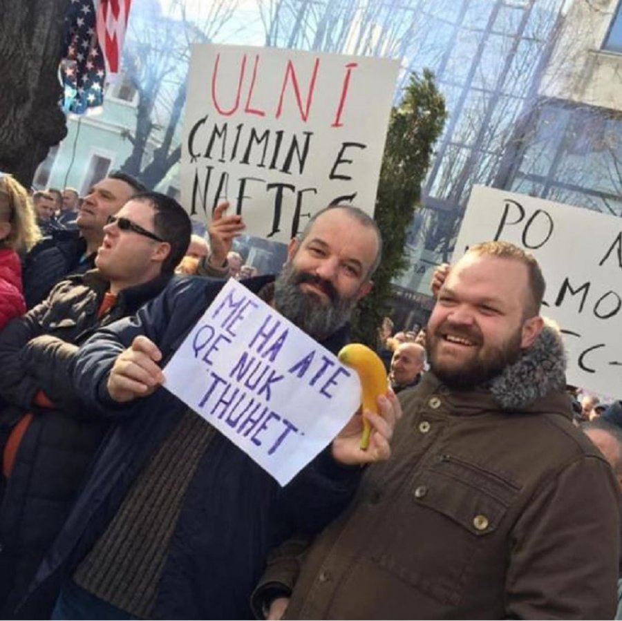 Godet sërish/ Vrenozi ka një mesazh për Ramën