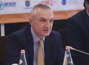 Meta, kritika të forta qeverisë: 15 milionë euro duhet të paguajnë qytetarët për shkarkimet e padrejta nga puna