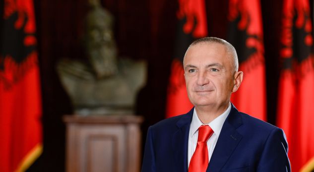 Reagon Presidenti Meta: Qytetarët të protestojnë të lirë, të respektohen institucionet