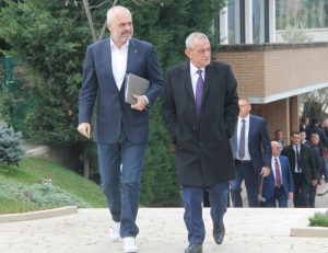 Opozita në protestë te Kuvendi, zbulohet lëvizja e fundit e Ramës