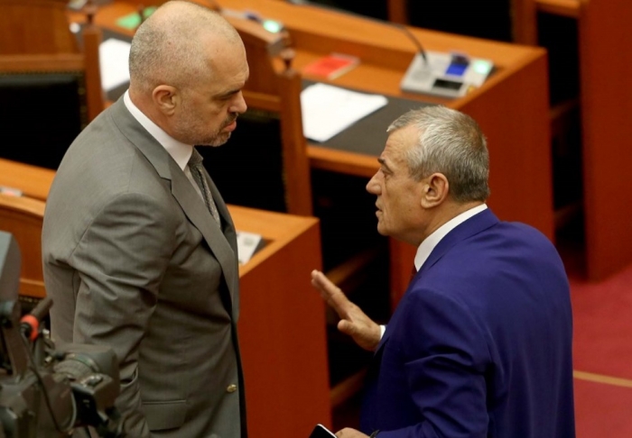 RUÇI SHKON TE RAMA, NË TAKIM EDHE DIPLOMATË TË HUA
