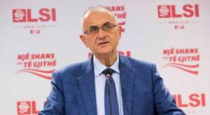 Petrit Vasili sulmon ashpër Ramën