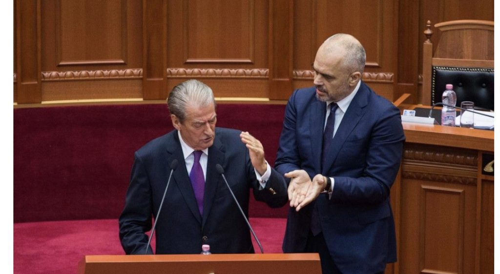 Rama padit ish-kryeministrin Berisha, ja çfarë kërkon dëmshpërblim