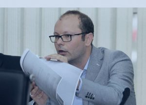 Thirrja e KQZ për marrjen e mandateve, PD dhe LSI dorëzon në KQZ dorëheqjet e…