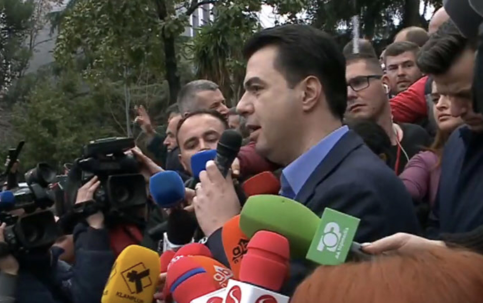 Mbyllet protesta pas rreth 4 orësh, Basha zbulon skenarin: Ja ç’do ndodhë më 16 mars