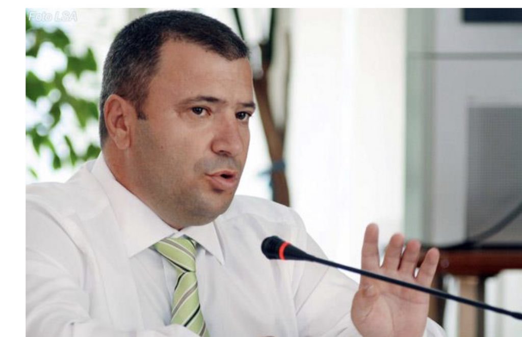 Ish-anëtari i KQZ-së, Artan Laze: Rrugët e zgjidhjes së rebusit pas djegies së mandateve të opozitës