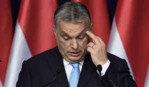 Orban flet hapur: Ja “idiotët e dobishëm” në PE