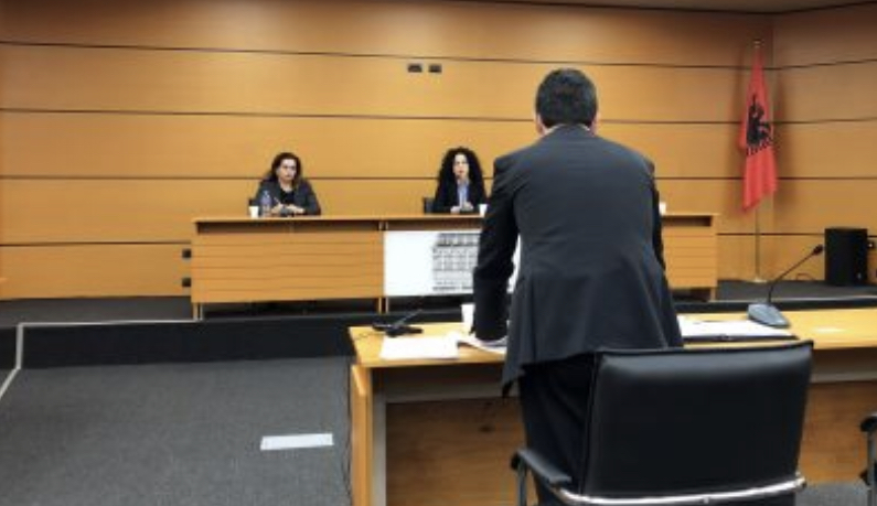 Nga pasuria te kontaktet e papërshtatshme, çfarë e rrezikon kryeprokurorin të ngecë në veting