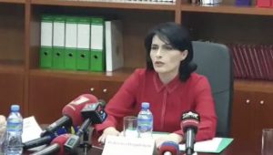 Arta Marku, shigjeton ashpër politikën: I ka dhënë të drejtën vetes që…