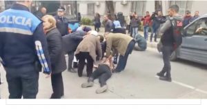 Skena horror ndaj grave dhe fëmijëve të mjerë