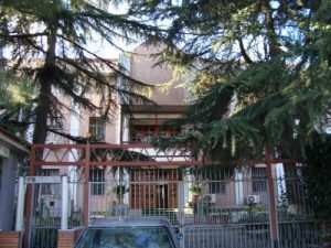AKUZAT MBI BUSHATIN, GJYKATA JEP URDHËRIN