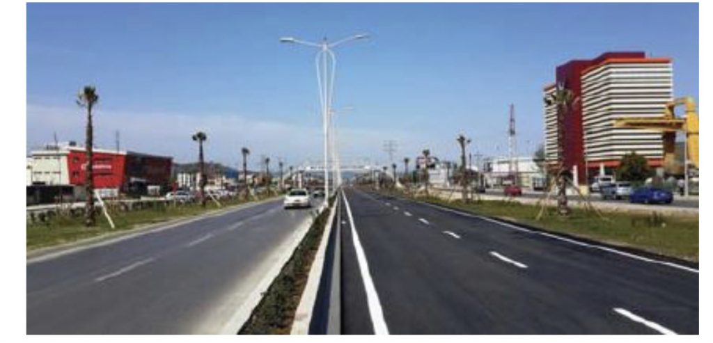 ARRSH denoncon: Tentuan të vidhnin kabulli i ndriçimit të autostradës