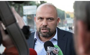 Ish-ministri Manjani : Po jam rus ….