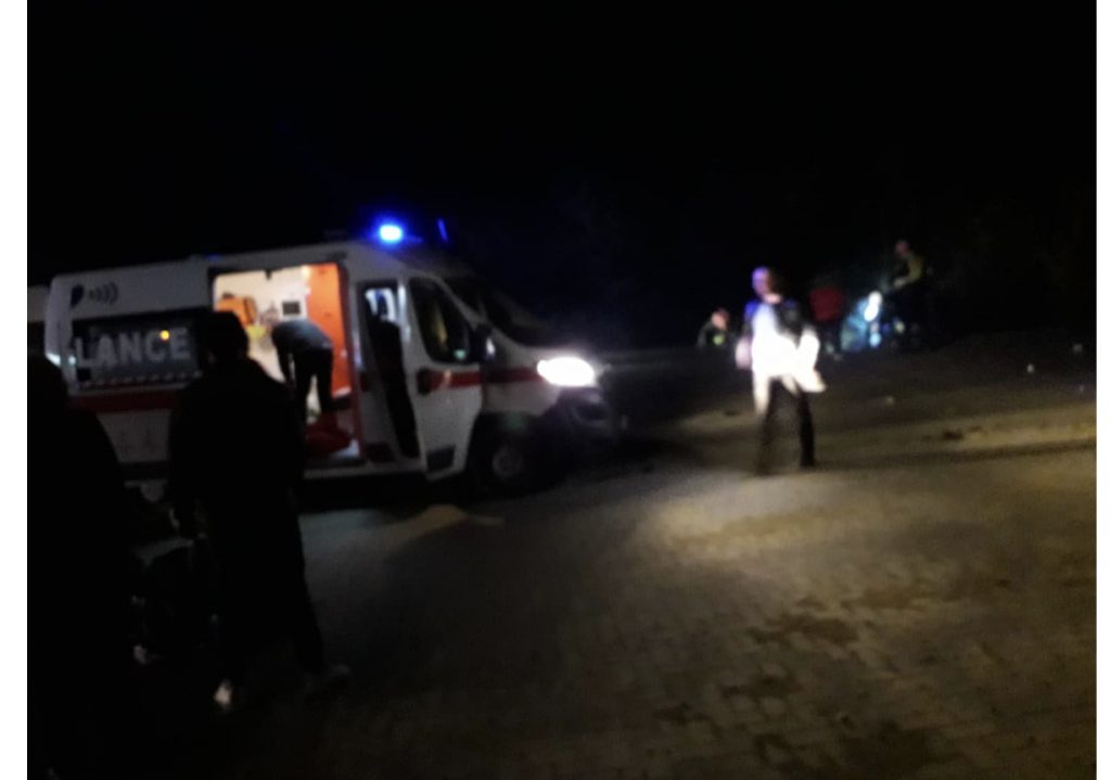 Aksident në Prizren/ Ndërron jetë një person, katër të tjerë me urgjencë në spital