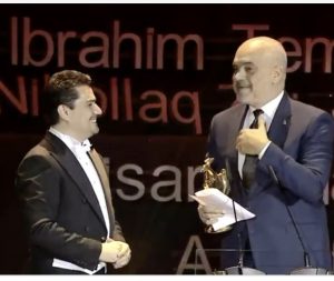 ANALIZA/ “Pirgu i panevojshëm i mllefit me Saimirin, shqetësimi i tij nga propaganda e neveritshme e pushteteve