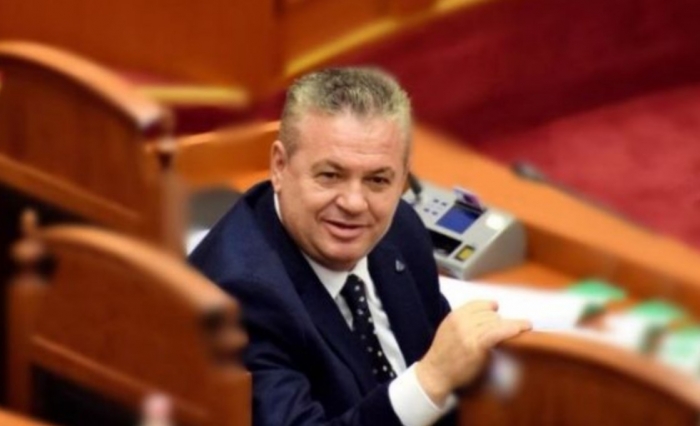 MURRIZI ZBULON PLANET E OPOZITËS: GRUP I RI I PD-SË ME DEPUTETËT NË KUVEND