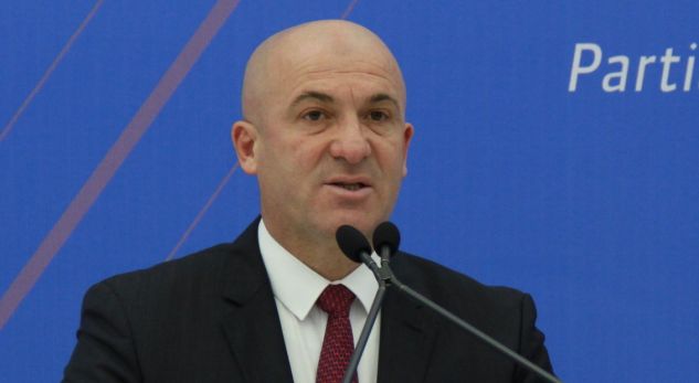 Kush është deputeti i PD-së që merr mandatin, thyhen urdhrin e opozitës