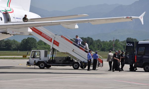 Interpoli arreston në Tiranë shtetasin indian, i përfshirë në veprën penale të ‘pastrimit të parave’