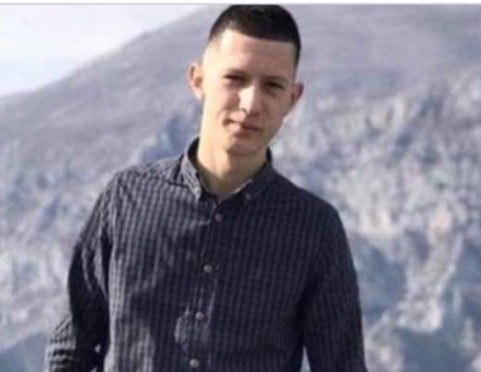 DENONCIMI/ 18 VJEÇARI HUMB JETËN NË VENDIN E PUNËS, BERISHA: FSHIHET VDEKJA E TE RIUT SEBASTIAN (EMRI-FOTO)
