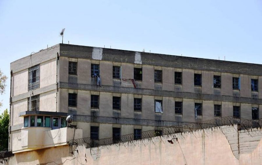 Masakër në burgun grek/ 1 i vdekur dhe 8 të plagosur nga përplasja e shqiptarëve dhe gjeorgjianëve