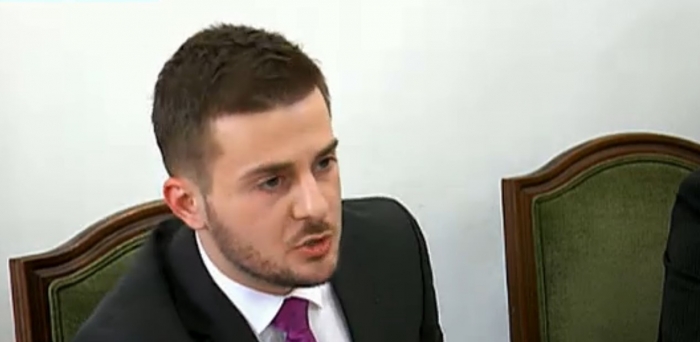 SHKARKOI 20 PUNONJËS TË MINISTRISË SË JASHTME, CAKAJ TREGON ARSYET