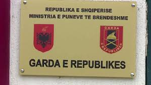 Shkonin në Elbasan për të ruajtur qeverinë, aksidentohet makina e Gardës së Republikës