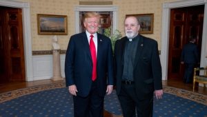 Vjedhja e pronave në jug çeshtja mbërrin deri tek  Donald Trump