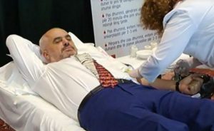 Edi Rama  i sëmurë,shtrohet në spital në Berlin