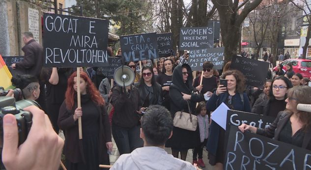 “Jeta e gruas vlen”, shoqëria civile në protestë ditën e 8 Marsit