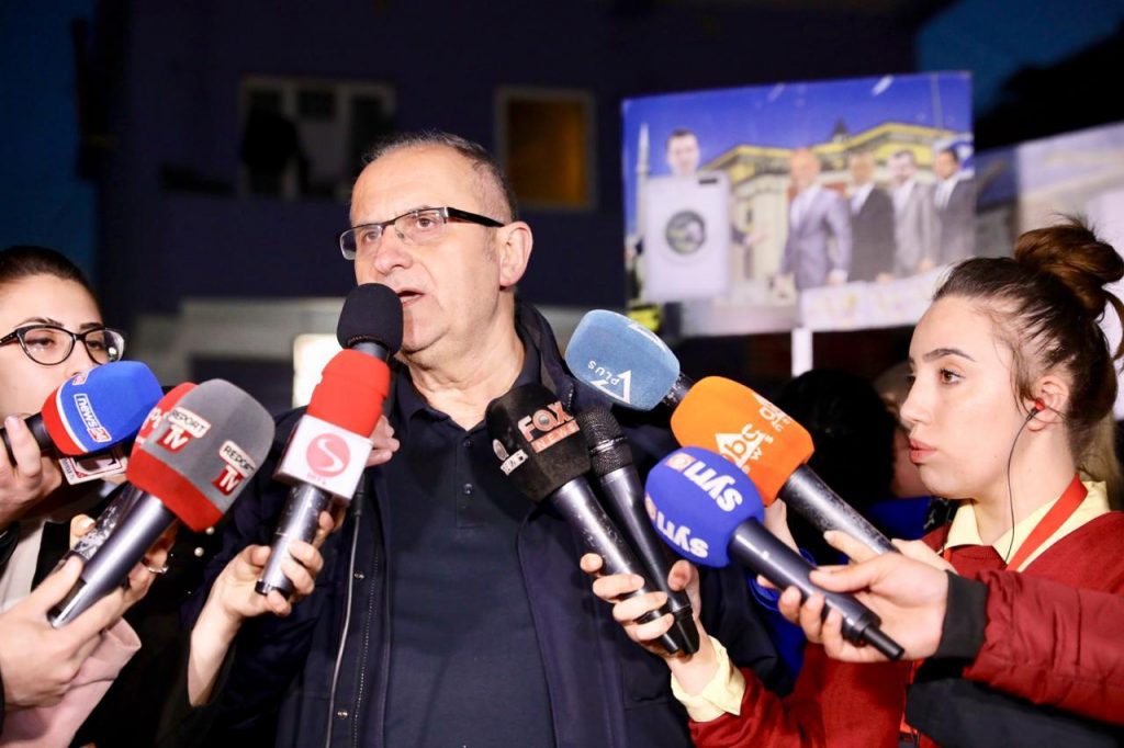 Petrit Vasili-banorëve të Unazës së Re: Nëse policia vjen, e gjithë Tirana…