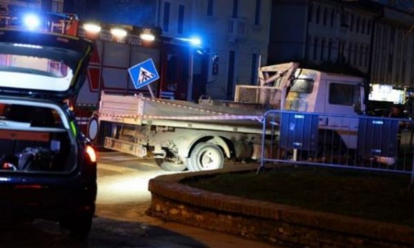 Humbi këmbën në aksidentin tragjik, vogëlushi shqiptar del nga koma