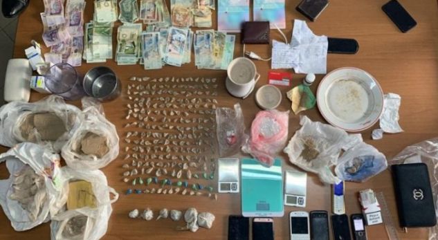 “Borxhlinjtë” e Tiranës, heroina po shitet me “lista” në Shqipëri