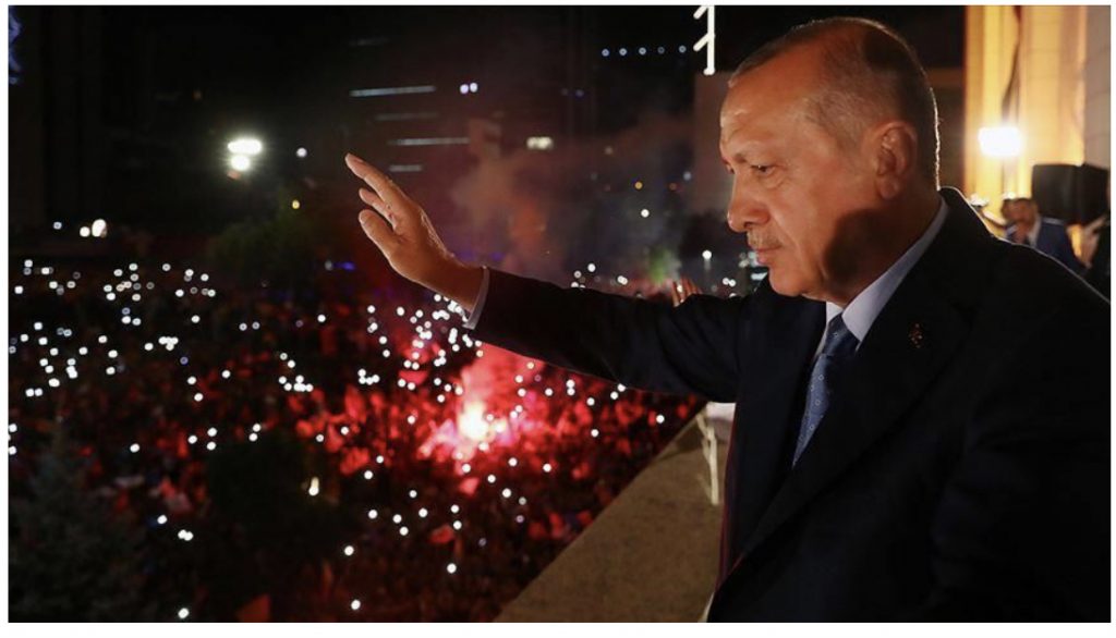 Fitorja e thellë, Erdogan mesazh atyre që nuk e votuan: Për herë të 15-të populli ynë na zgjodhi sërish, por ata që…