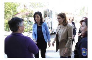 FOTO/ Në shërbim të Vilma Nushit edhe dy ministre, check up tani edhe në burgje…