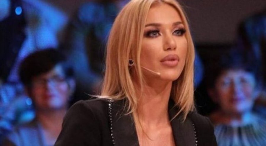 FOTO/Adelina Tahiri suprizon me çertifikatën e testit të intiligjencës