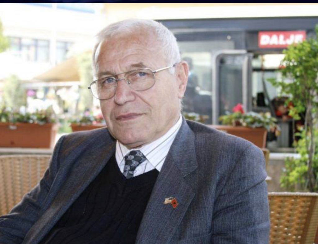 Kush është deputeti i ri 70-vjeçar që hyn në parlament?
