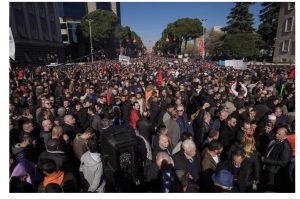 “200 mijë protestues”, Berisha jep detaje  para protestës