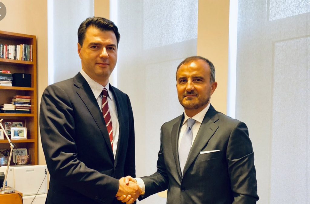 Para protestës/ Ambasadori i BE, takim me aleatët e Bashës
