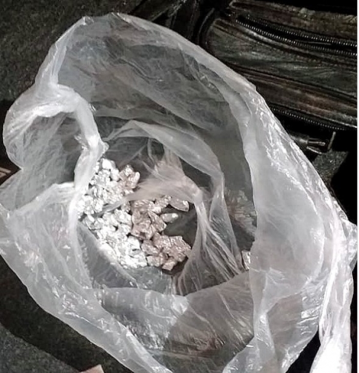 DROGË NË LOKAL DHE NË MAKINË, SHPALLET NË KËRKIM 33 VJEÇARI NGA KORÇA